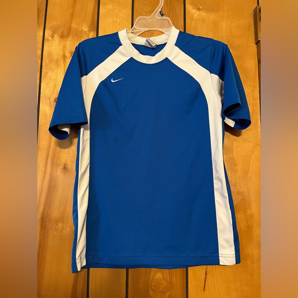Boys Nike shirt
